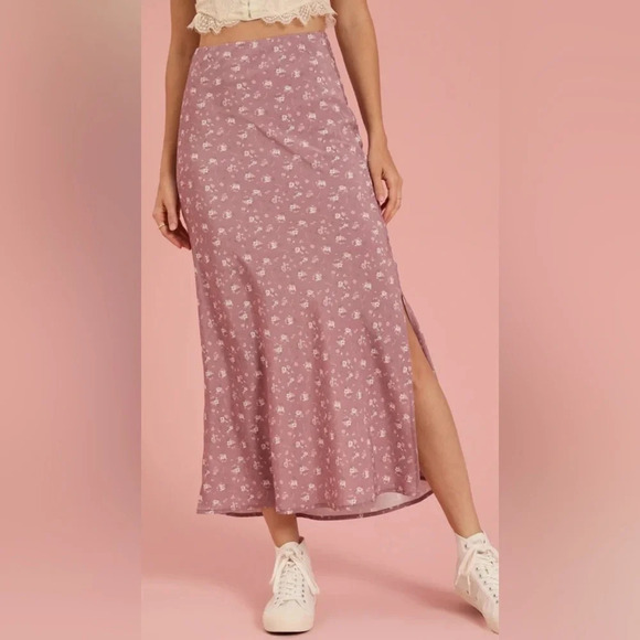 NEW with tags (NWT) Altar’d State Amora Floral Midi Skirt - Picture 1 of 5